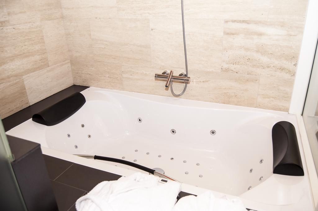 Escuderos Hotel Cruz Argamasilla de Calatrava 객실 사진